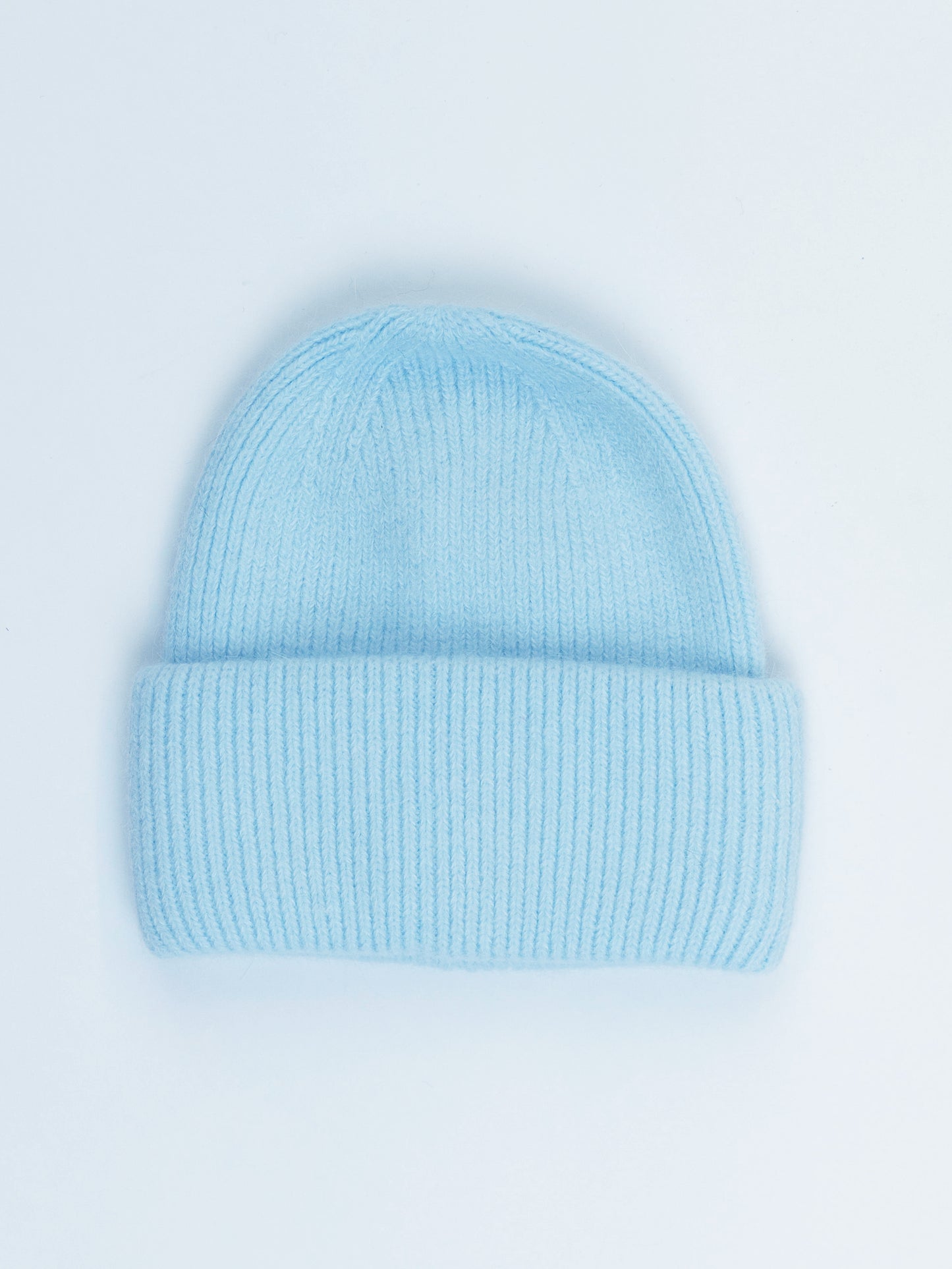 
                  
                    Lyla & Luxe -  Tuque après ski
                  
                