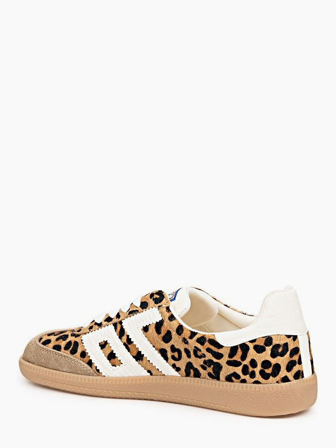 
                  
                    Back70 - Cloud Fur Leopard
                  
                