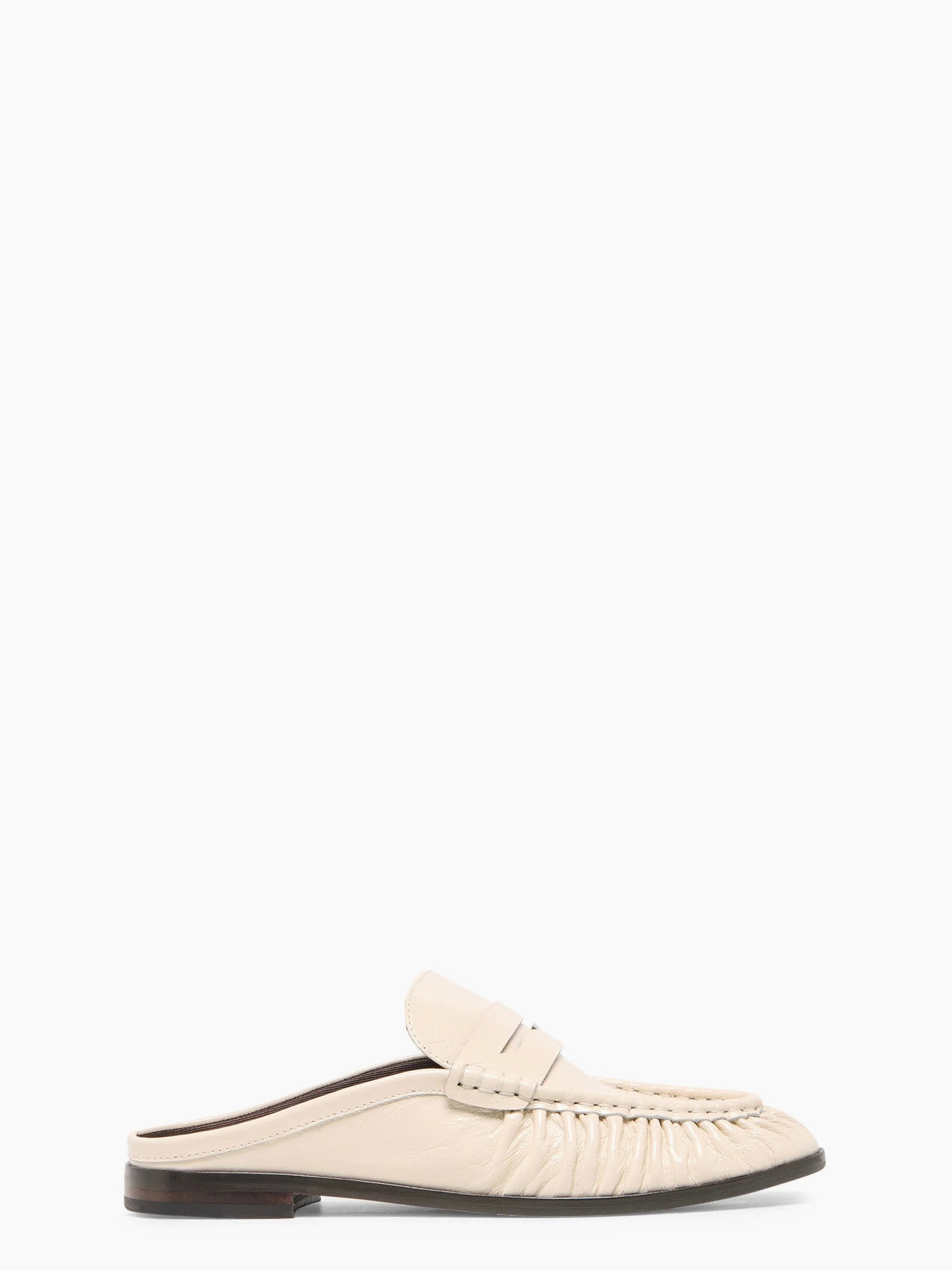 
                  
                    Dolce Vita - Betzy
                  
                