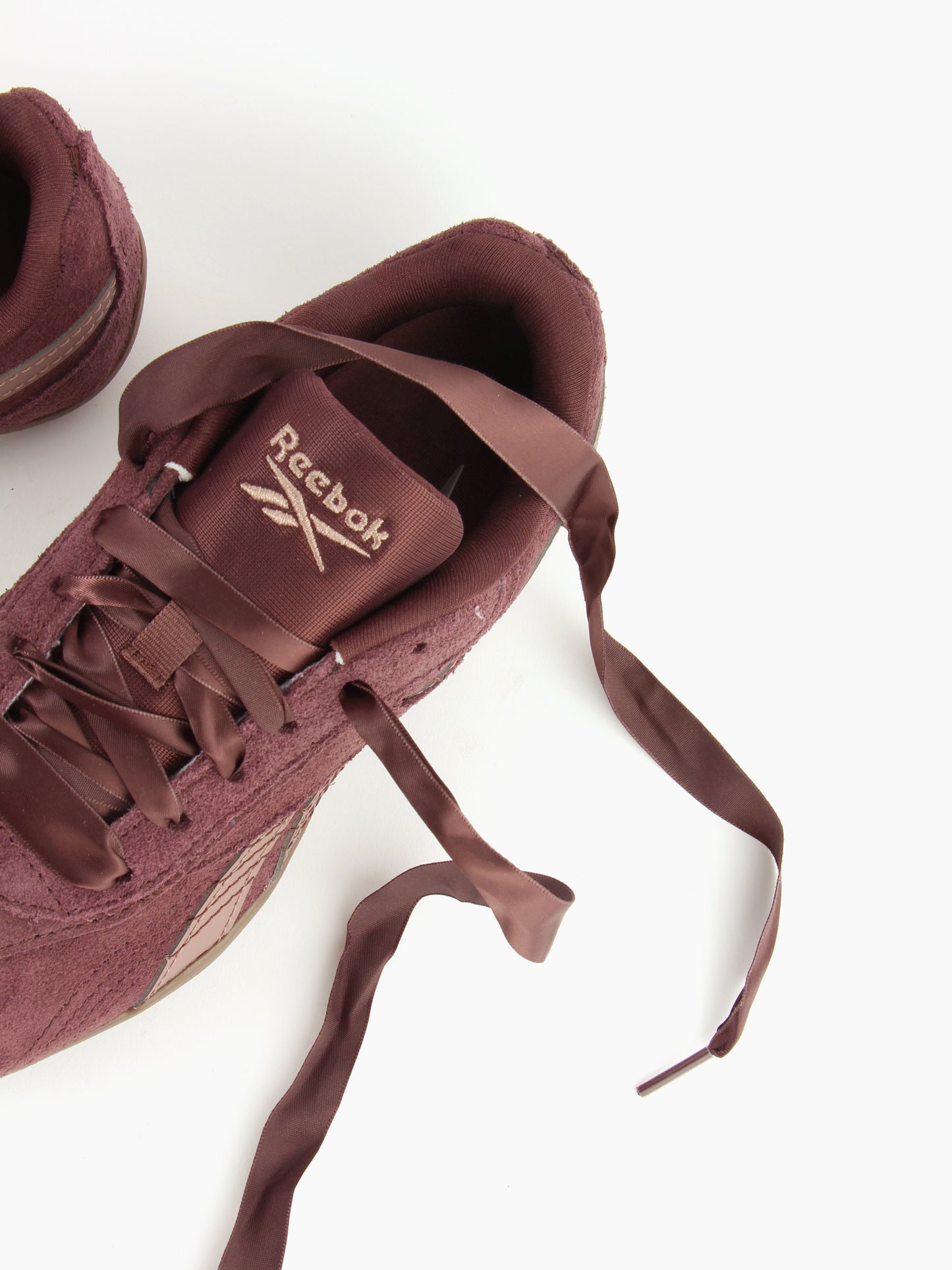 
                  
                    Reebok - Ultra LO
                  
                