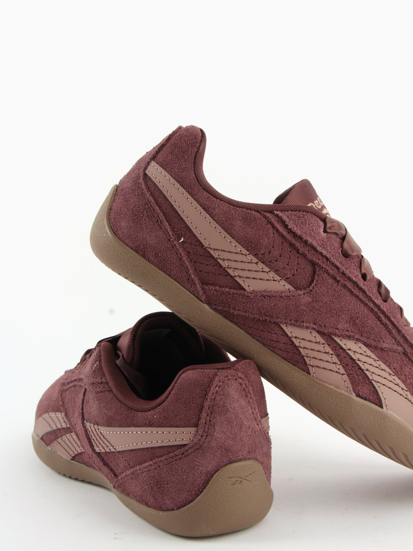 
                  
                    Reebok - Ultra LO
                  
                