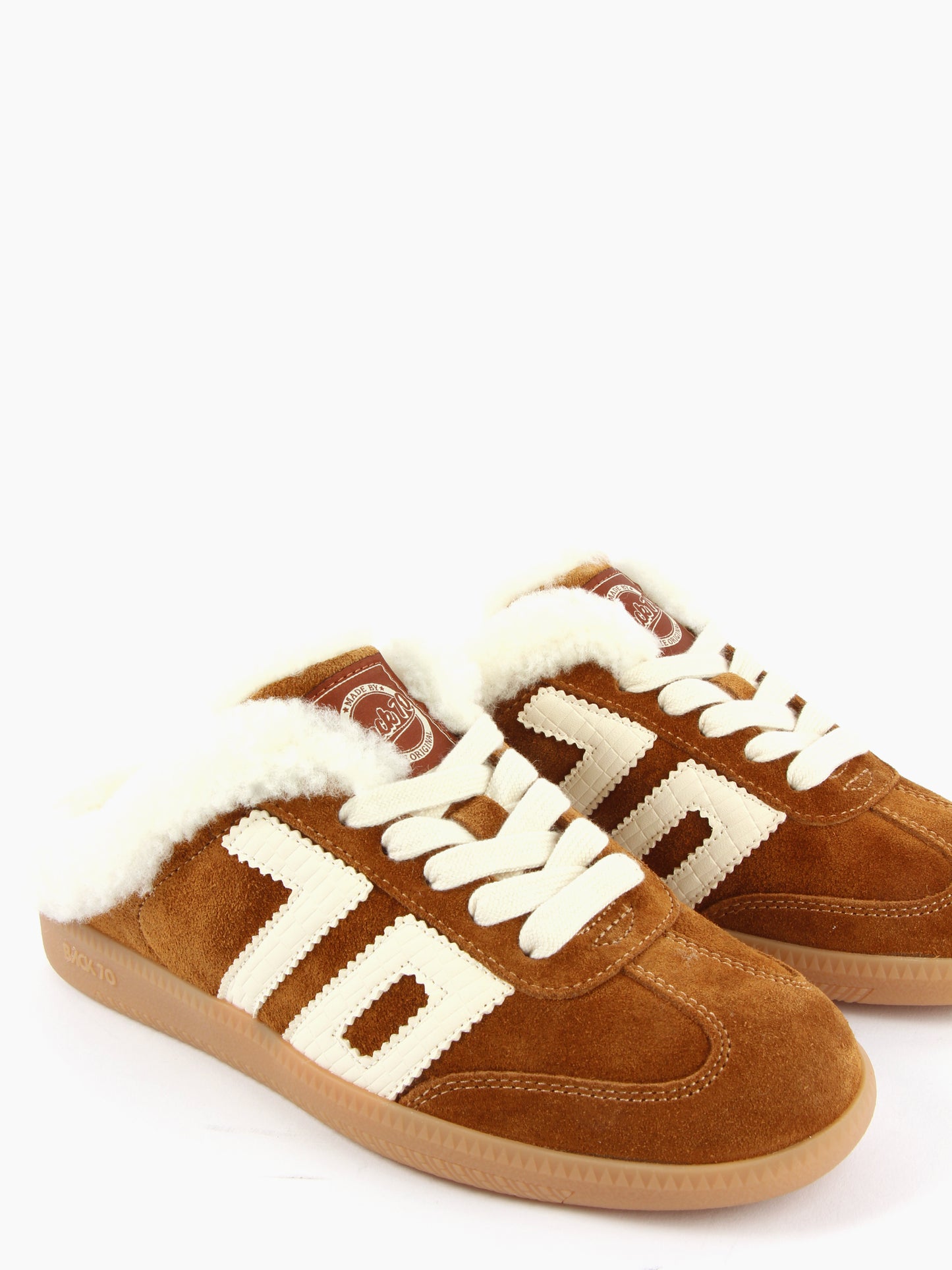 
                  
                    Back70 - Easter Cuoio Butter
                  
                