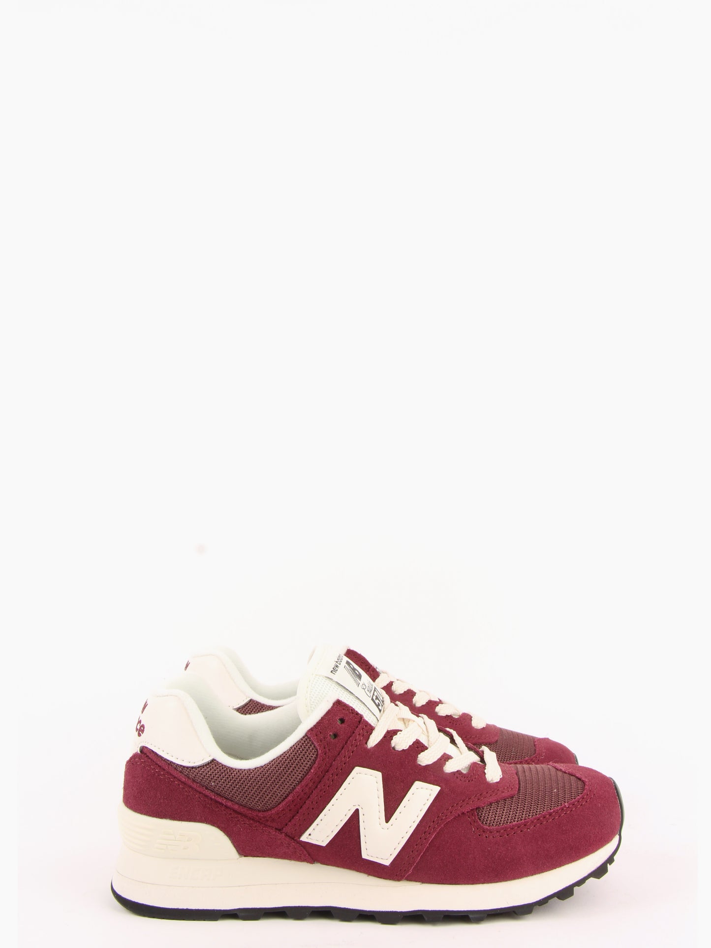 
                  
                    New Balance - 574
                  
                
