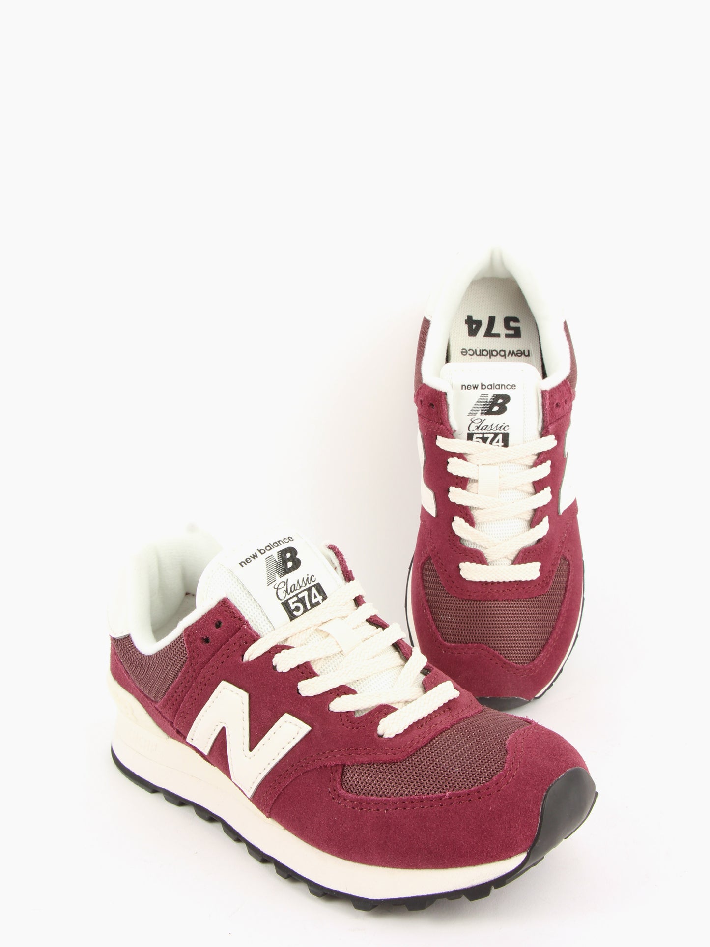 
                  
                    New Balance - 574
                  
                