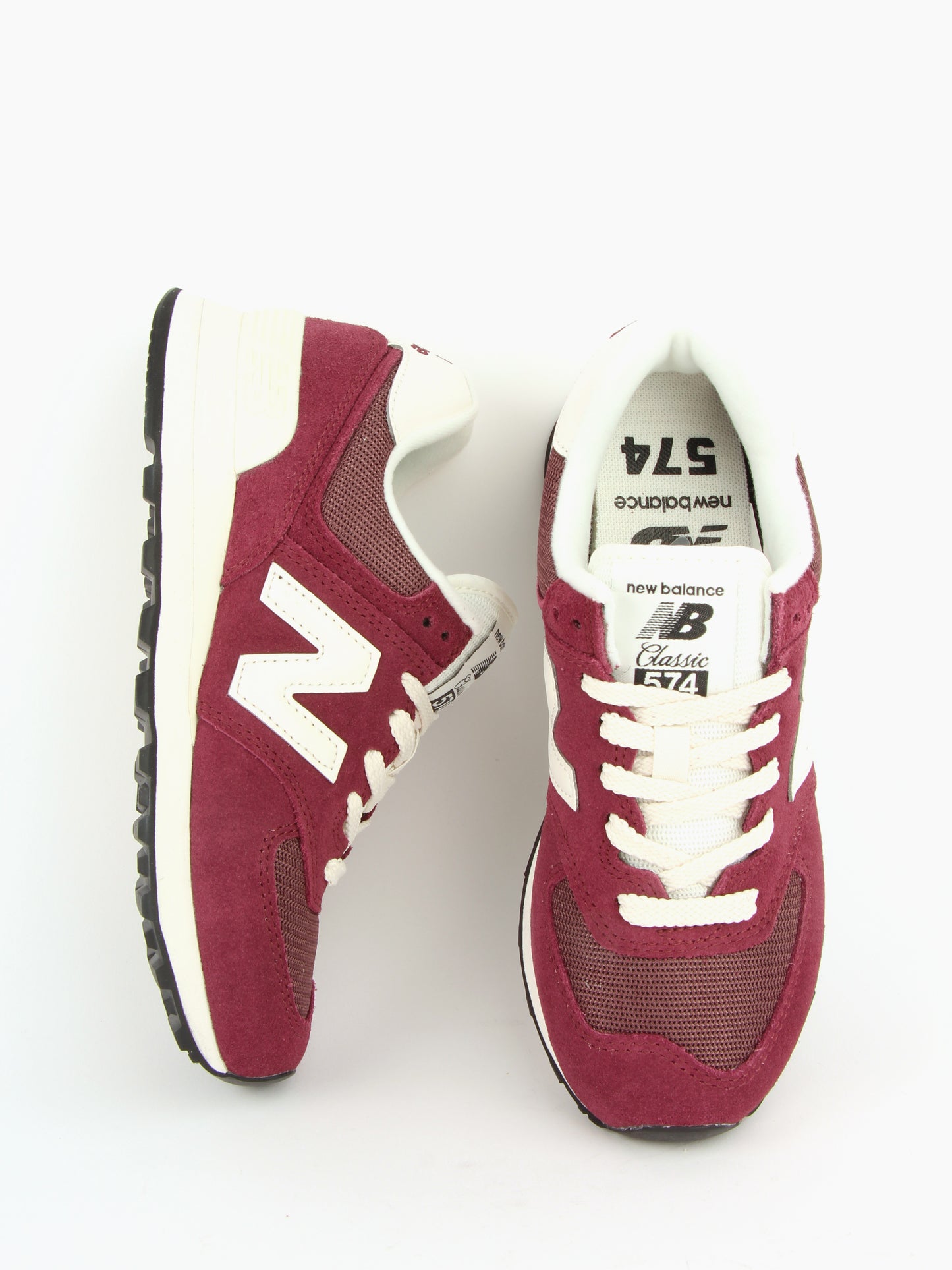 
                  
                    New Balance - 574
                  
                