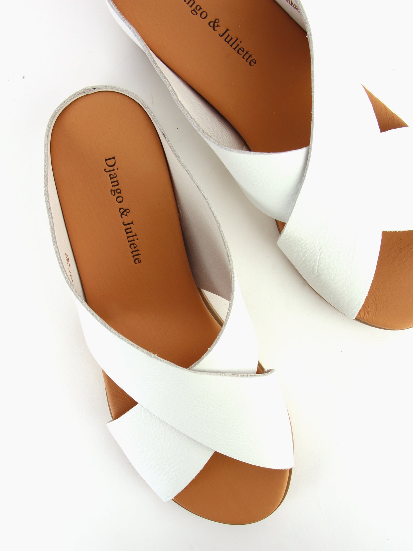 
                  
                    Django & Juliette - Harli
                  
                