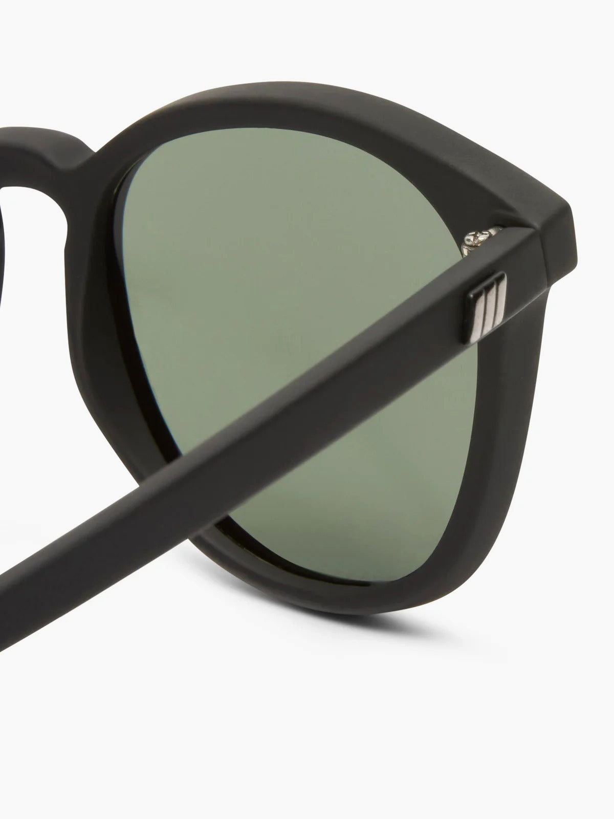 
                  
                    Le Specs - Bandwagon
                  
                