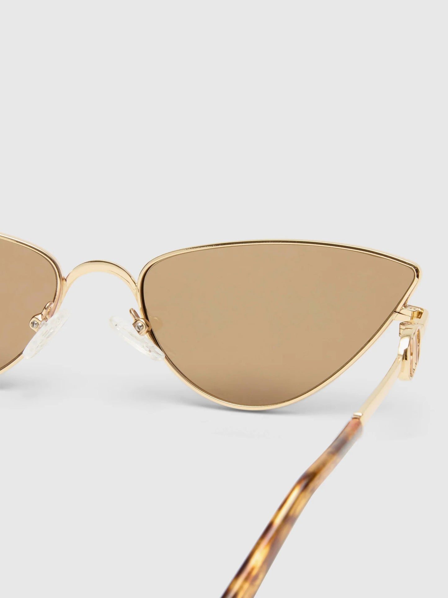 
                  
                    Le Specs -  The Soiree
                  
                