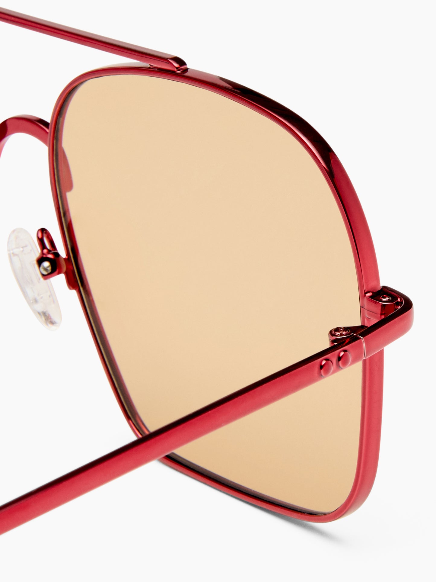 
                  
                    Le Specs - Civelle
                  
                