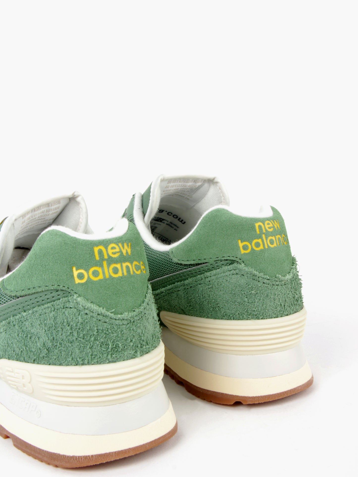 
                  
                    New Balance - 574
                  
                