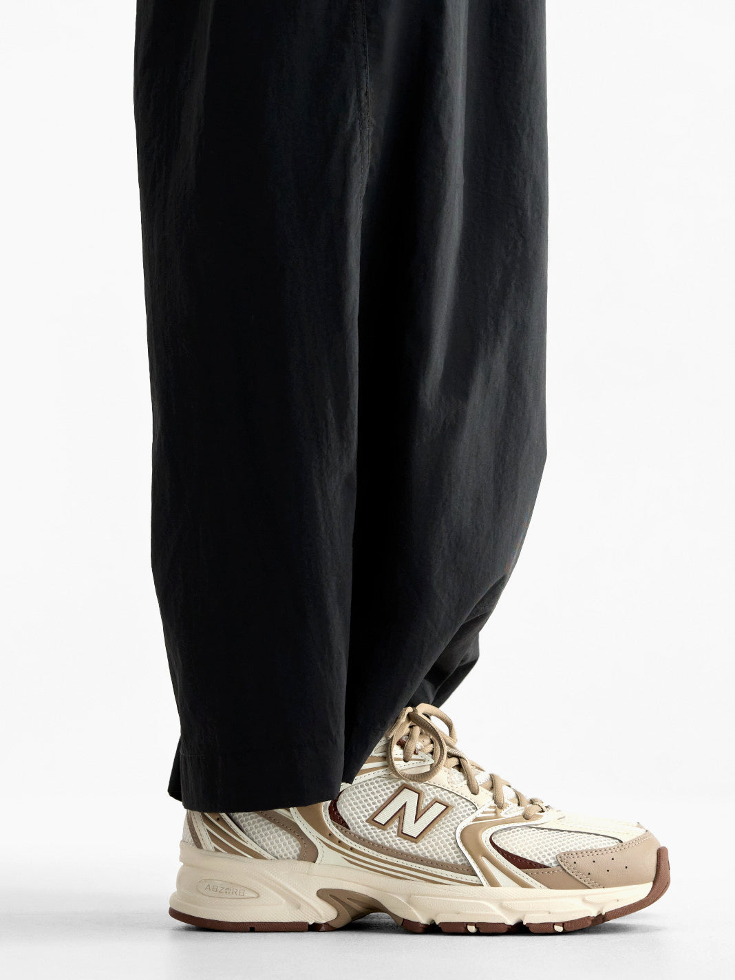 
                  
                    New Balance - 530
                  
                