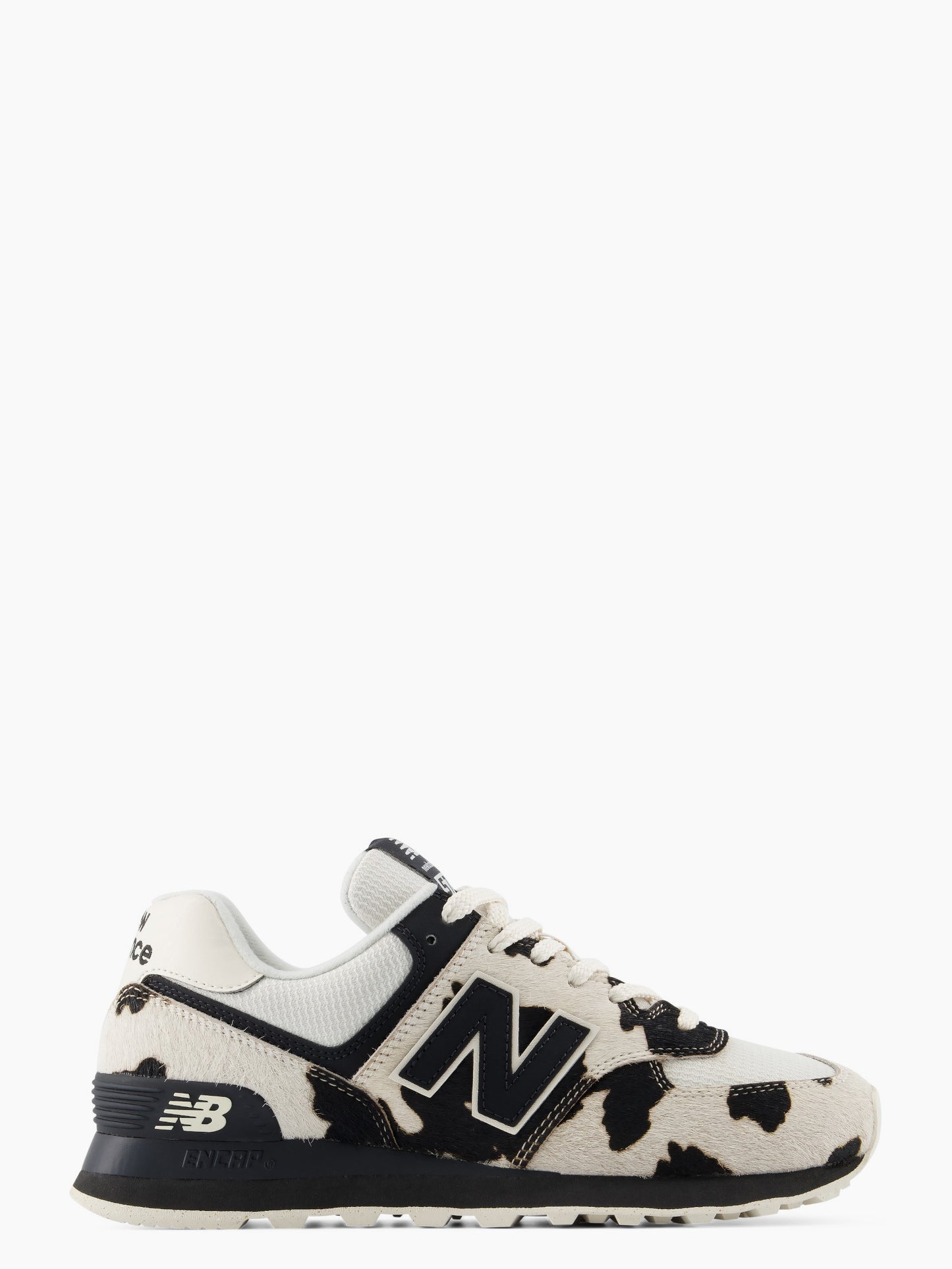 
                  
                    New Balance - 574
                  
                