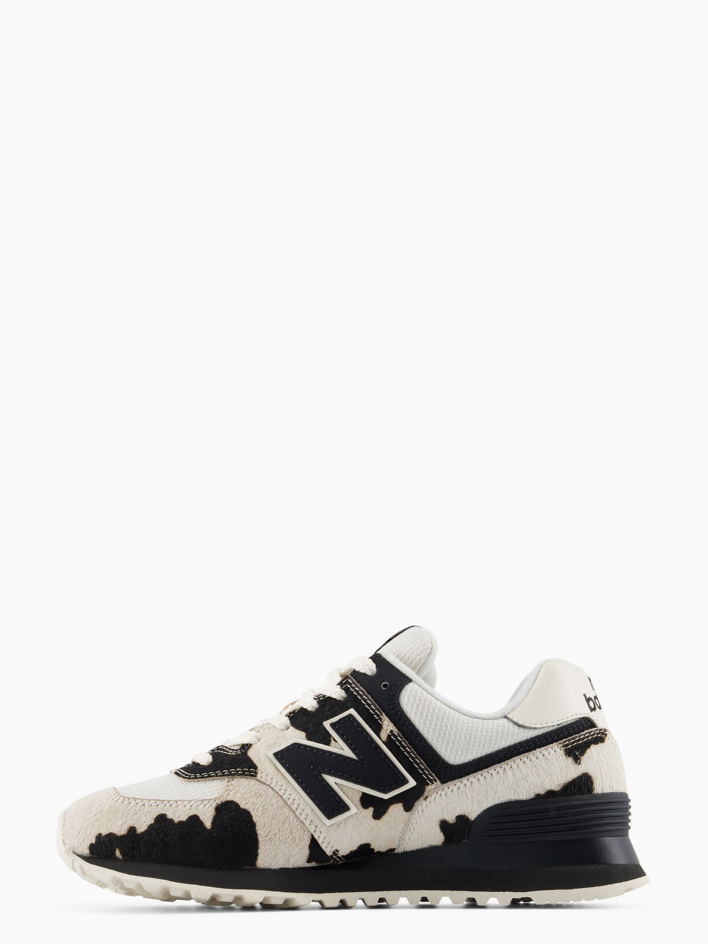 
                  
                    New Balance - 574
                  
                