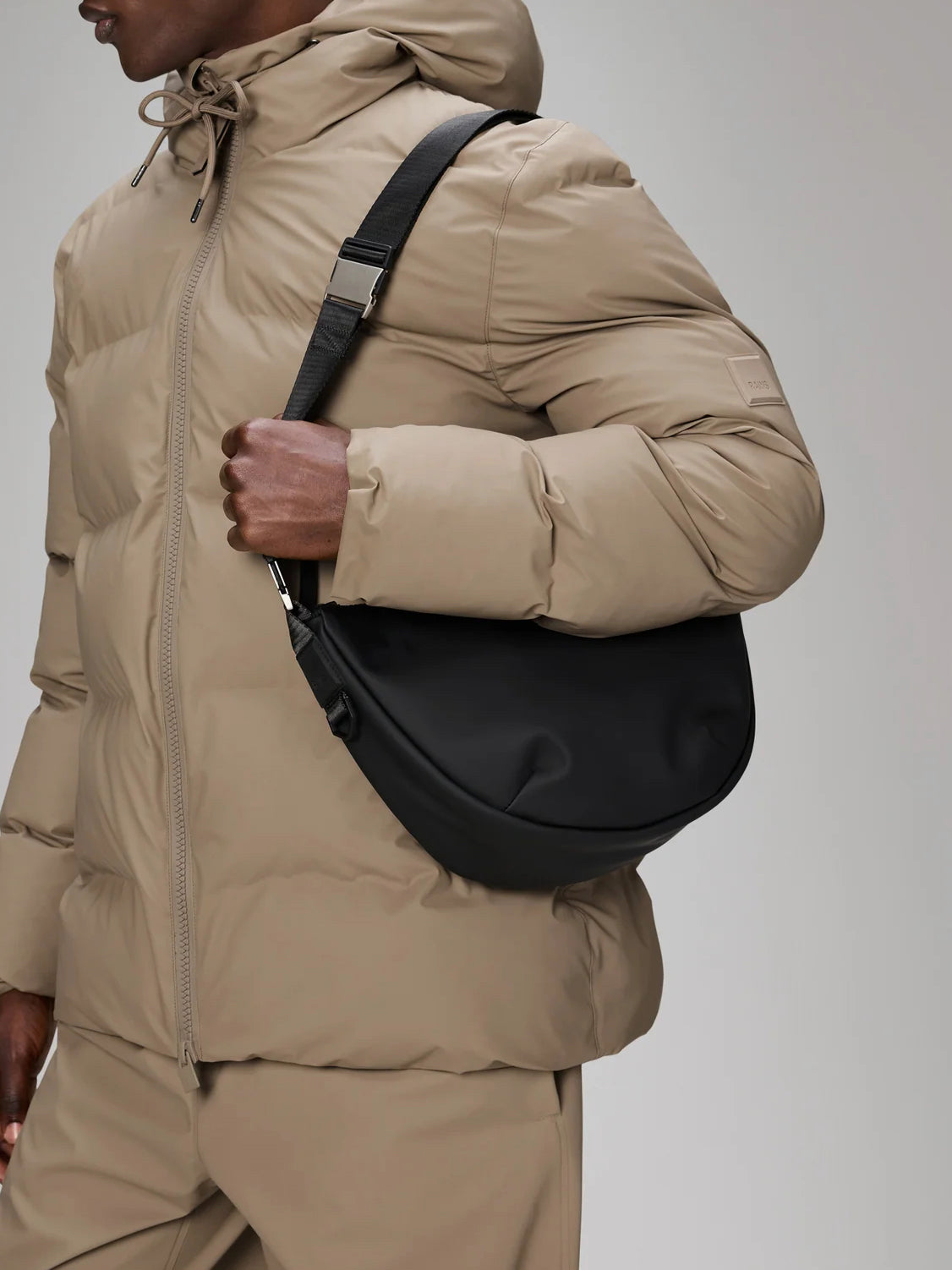 
                  
                    Rains - Valera Shoulder
                  
                