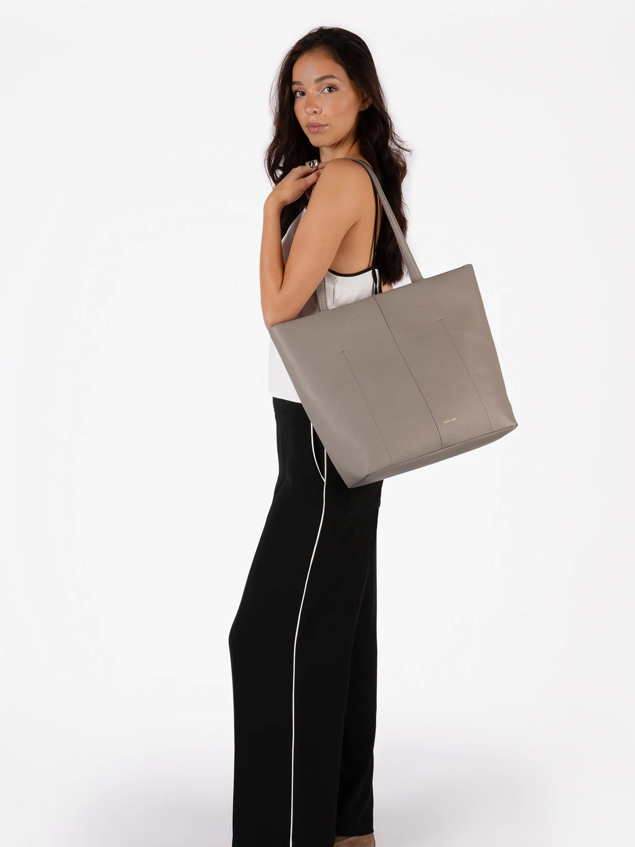 
                  
                    Matt & Nat - Natalia
                  
                