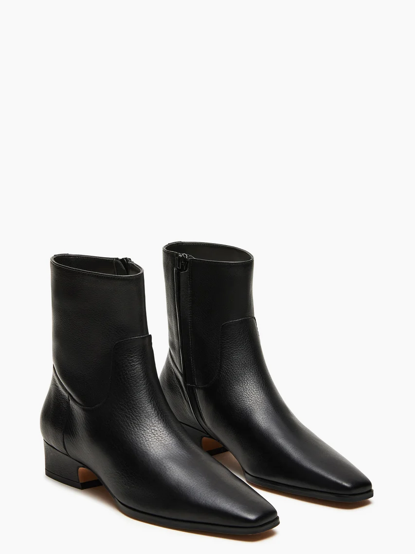 
                  
                    Steve Madden - Dusty
                  
                
