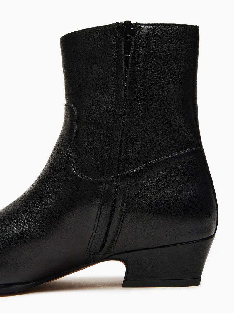 
                  
                    Steve Madden - Dusty
                  
                