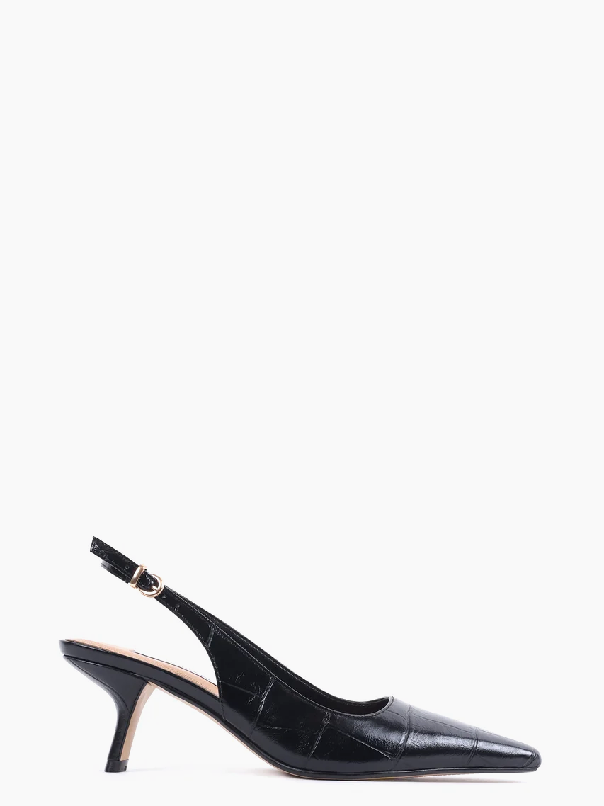 
                  
                    Steve Madden - Charming
                  
                