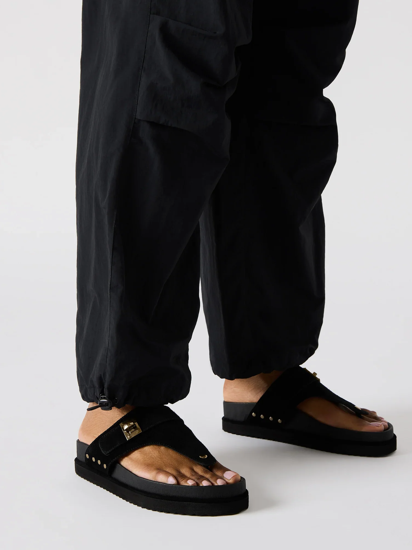 
                  
                    Steve Madden - Thona
                  
                