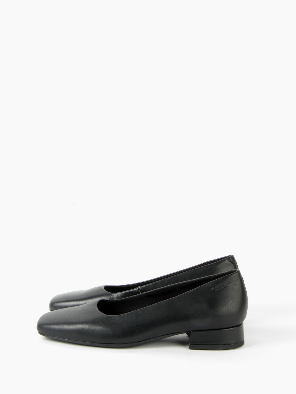 Vagabond Shoemakers - Debbi