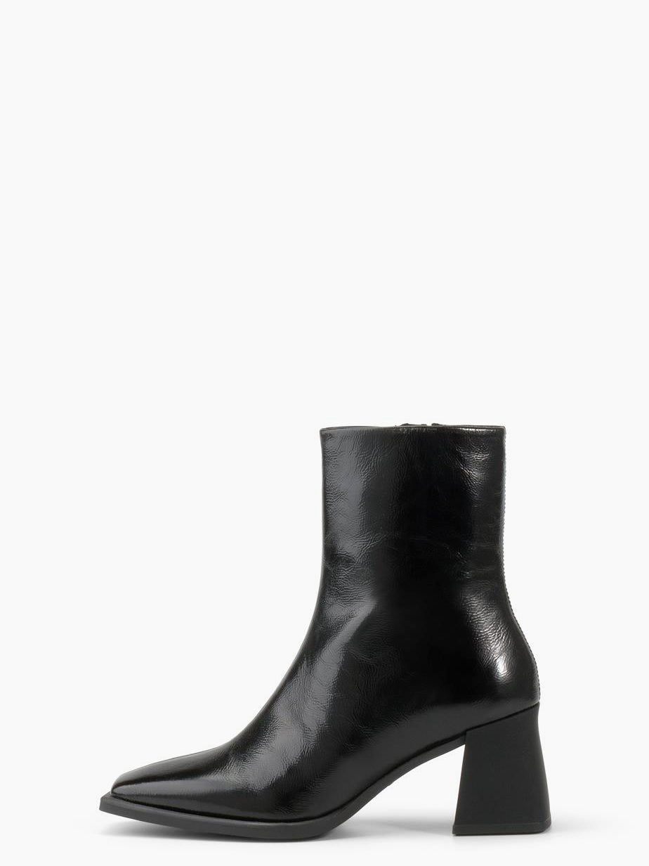 
                  
                    Vagabond Shoemakers - Hedda
                  
                